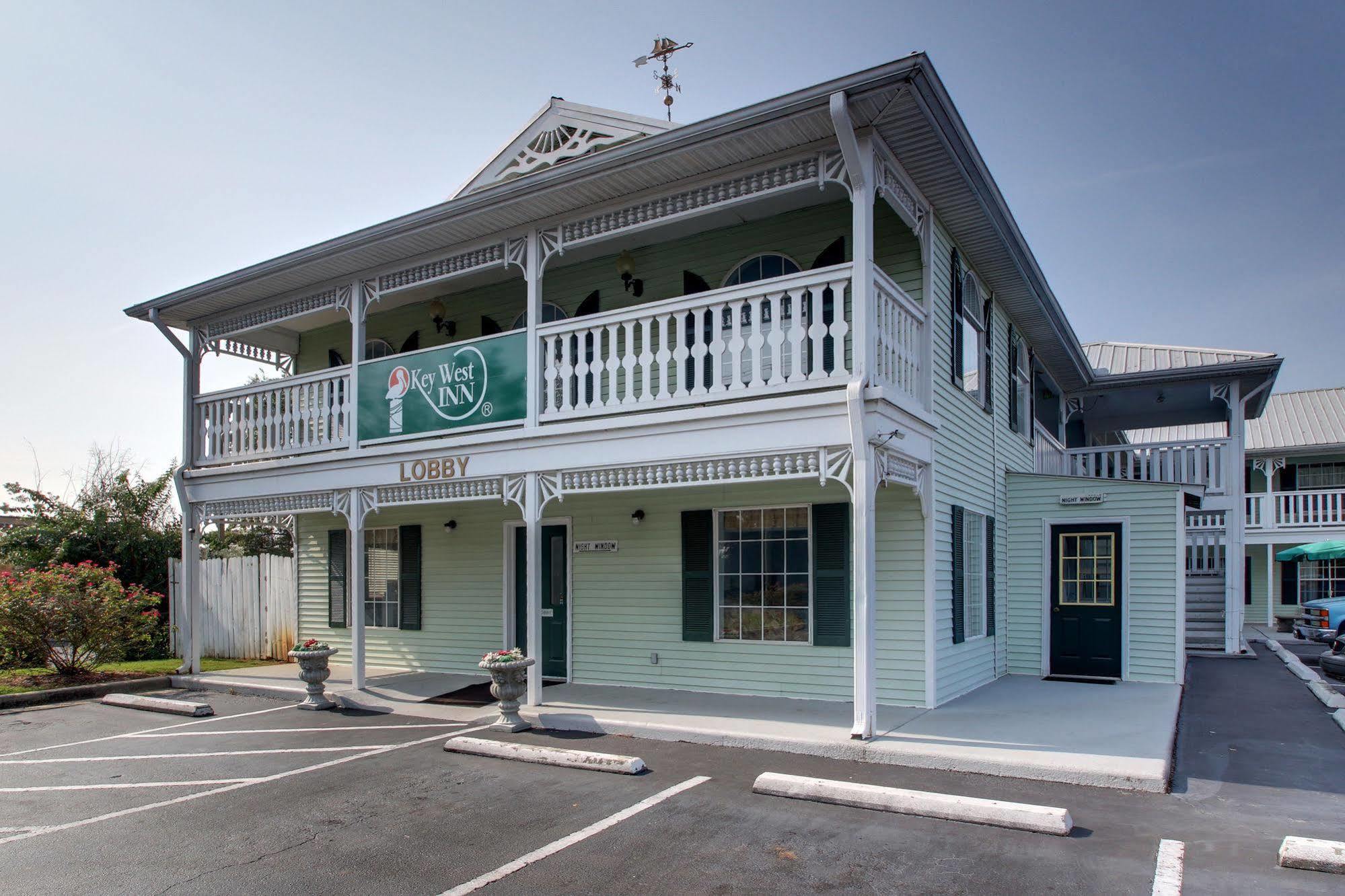 Key West Inn - Клентон Екстер'єр фото